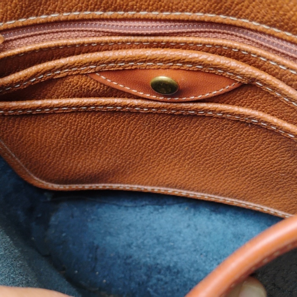 Dooney and Bourke Crossbody Vintage Bag - Picture 13 of 16